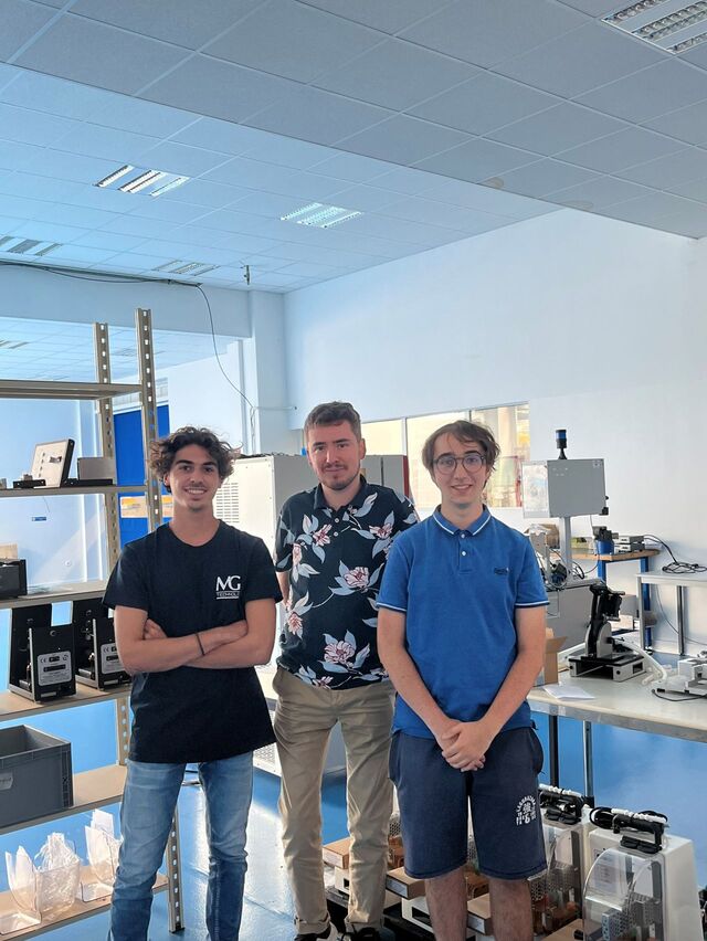 This year, we are delighted to welcome the alumni of Robo’Lyon! This year, we are delighted to welcome the alumni of Robo’Lyon!