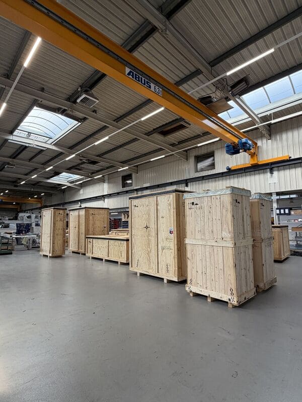 Chronicles of a small industrialist who dreams of re-enchanting France – Episode 63